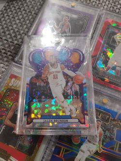 2023-24 Panini Crown Royale Jalen Brunson /25 Crystal Purple NM Knicks