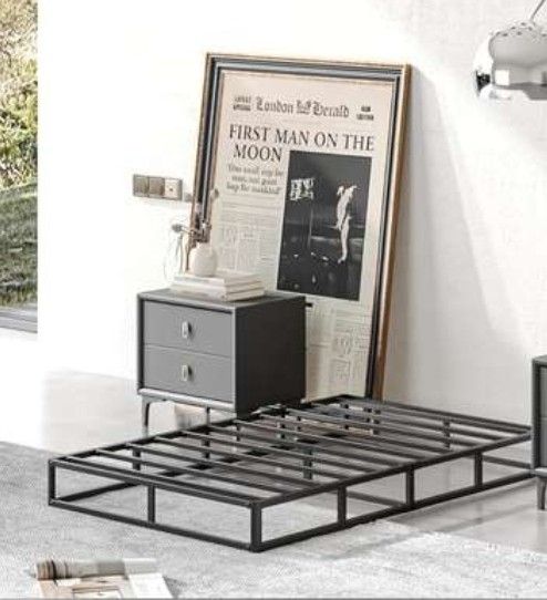 10/24#239  5 inch Twin Box Spring