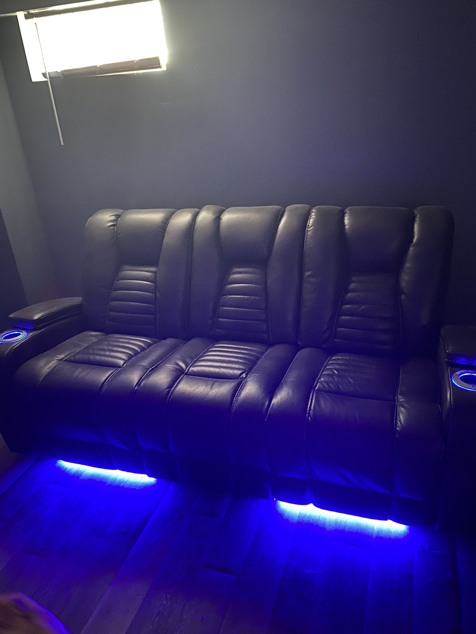 Leather Reclining Couch Set