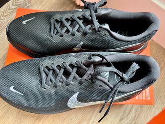 Nike Men size 13 Revolution 8