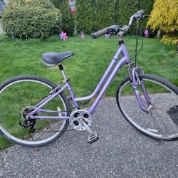 DIAMONDBACK  VITAL 2  BIKE 