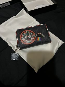Gucci Zip Around Wallet