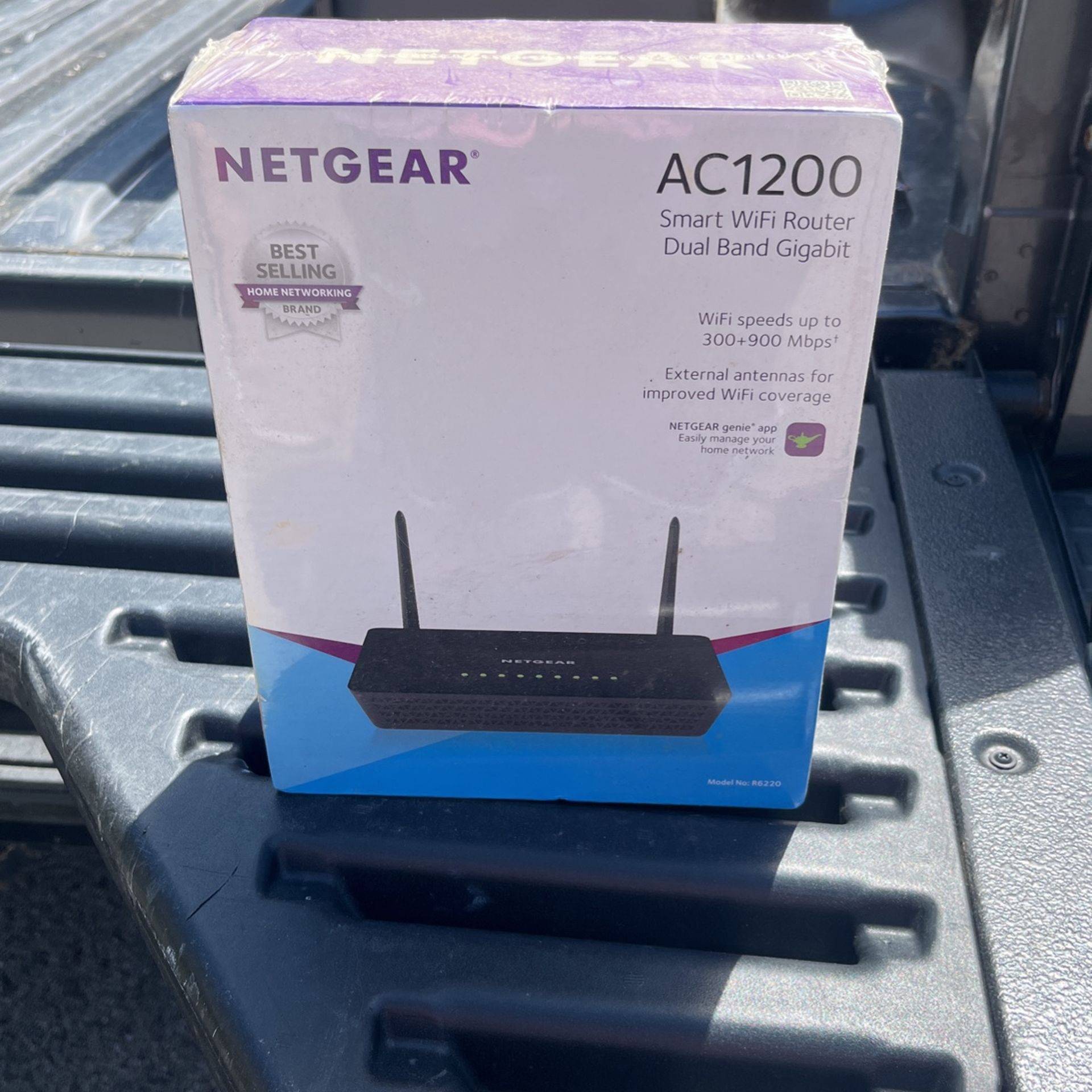 WiFi router new
