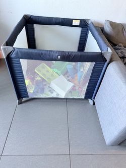 Tot Quad Portable Square Playpen