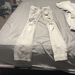 3 pair of jeans