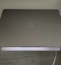 Microsoft Surface Laptop 3 (13.5-inch).