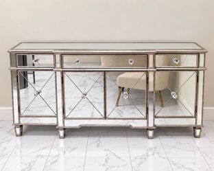 Mirror Console/6 Drawer Mirror Dresser