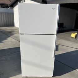 Whirlpool White Fridge • Free Local Delivery 
