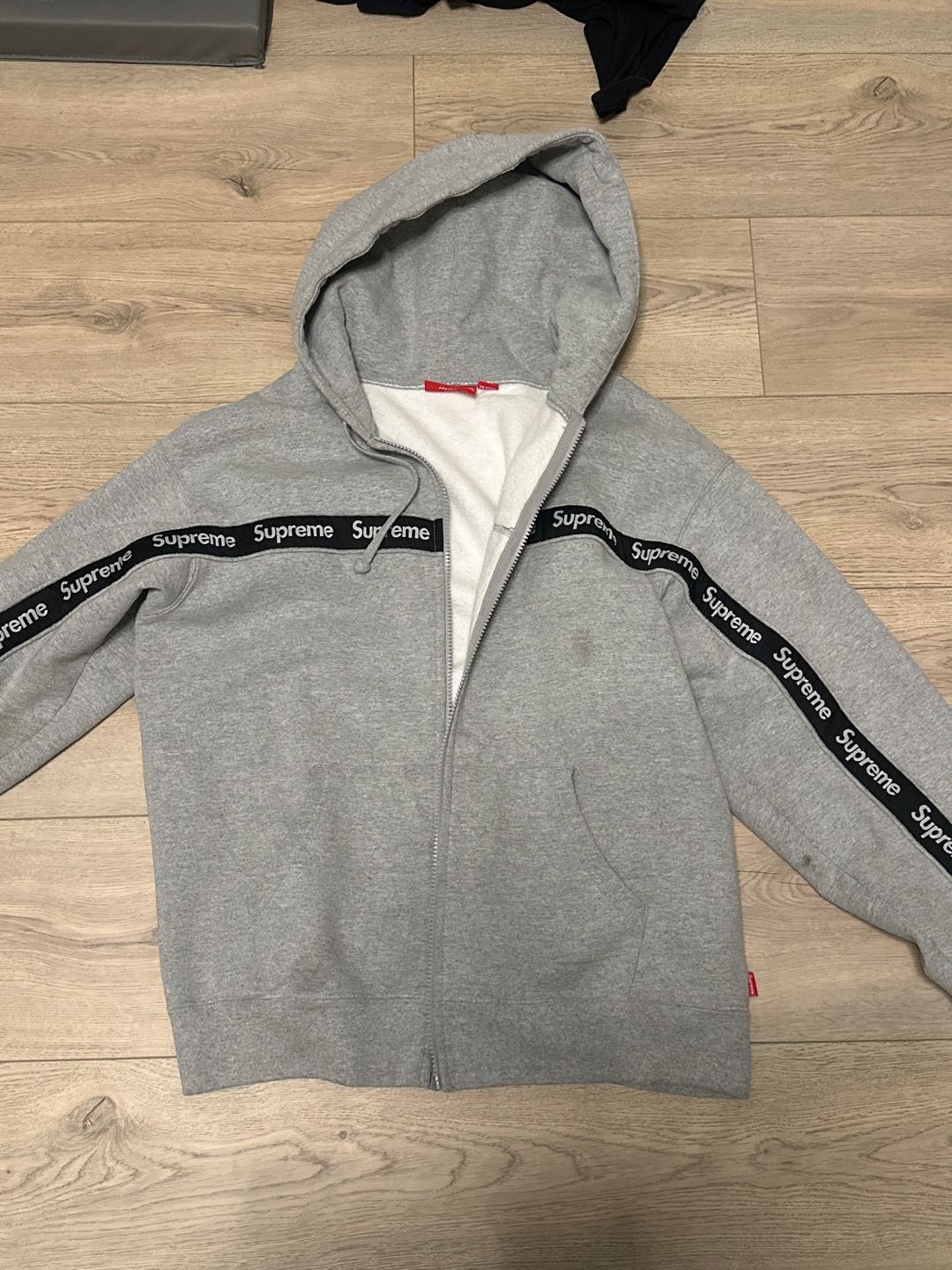Supreme Hoodie Zip Up