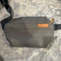 bellroy belt bag fanny pack