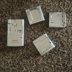 UNIVERSAL DIGITAL CAMERA CHARGER 