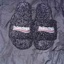 Balenciaga Slides 