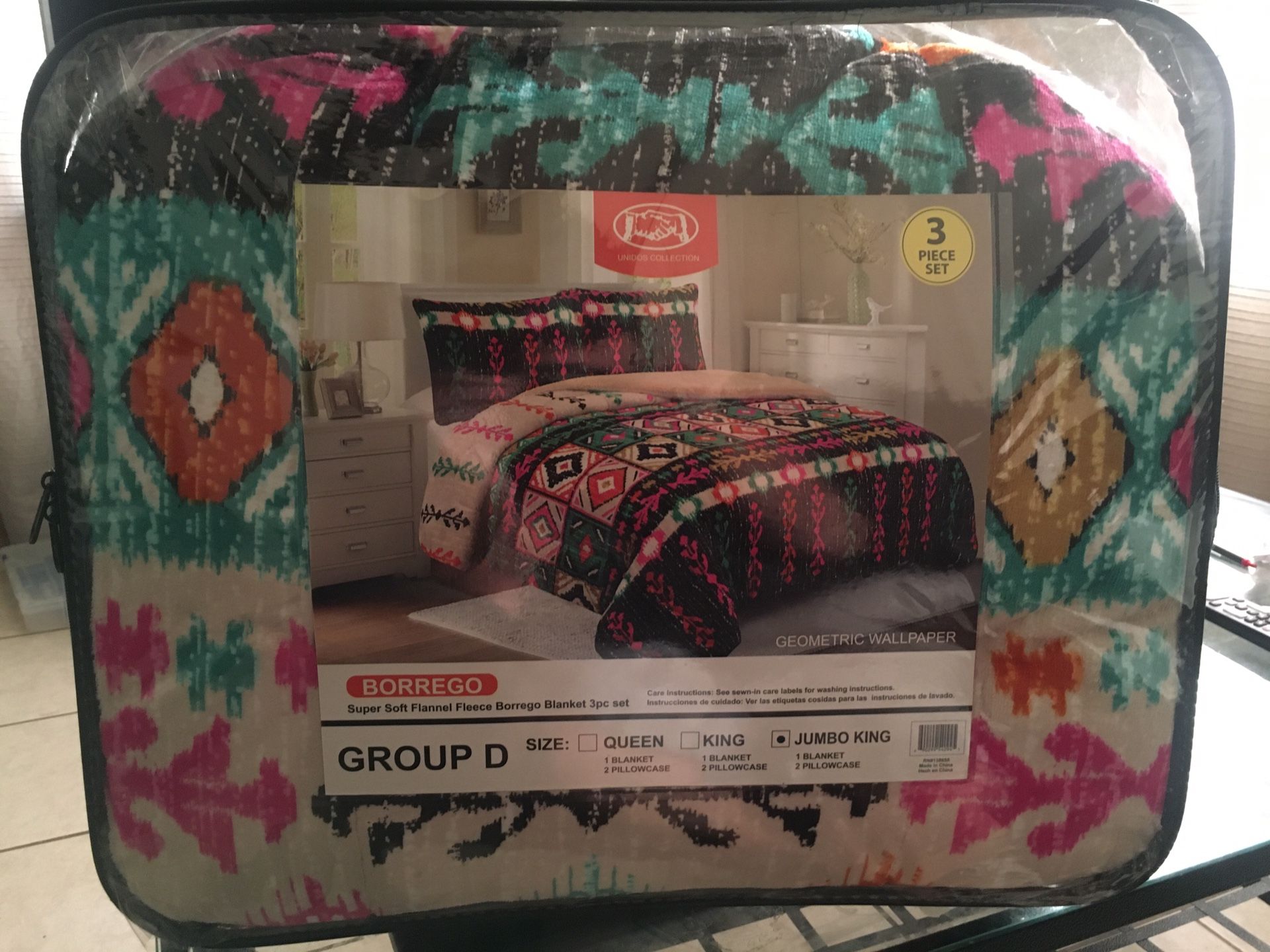 Jumbo King Blanket 3 pc Set with 2 Pillow cases