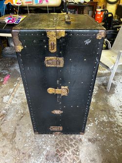Vintage Tops Black Steamer Trunk