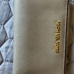 Grey Michael Kors Wallet 