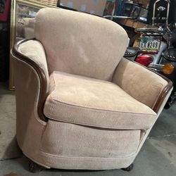 Vintage Egg Shape Swivel Chair 