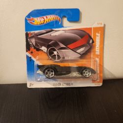 2011 THE BATMAN BATMOBILE 