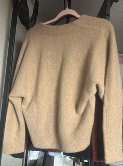 Vince 100% Cashmere Sweater/Shirt NWT $395 Retail – Fits XS–M