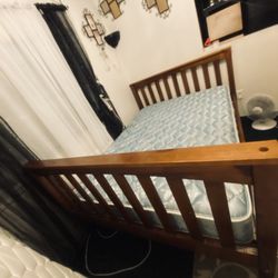 🥰$280-Beautiful Full size bed frame (frame only)  (sold separately from mattress (mattresses are priced separately and prices vary depending on condi
