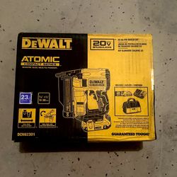 DEWALT XR ATOMIC 23g Pin Nailer Kit