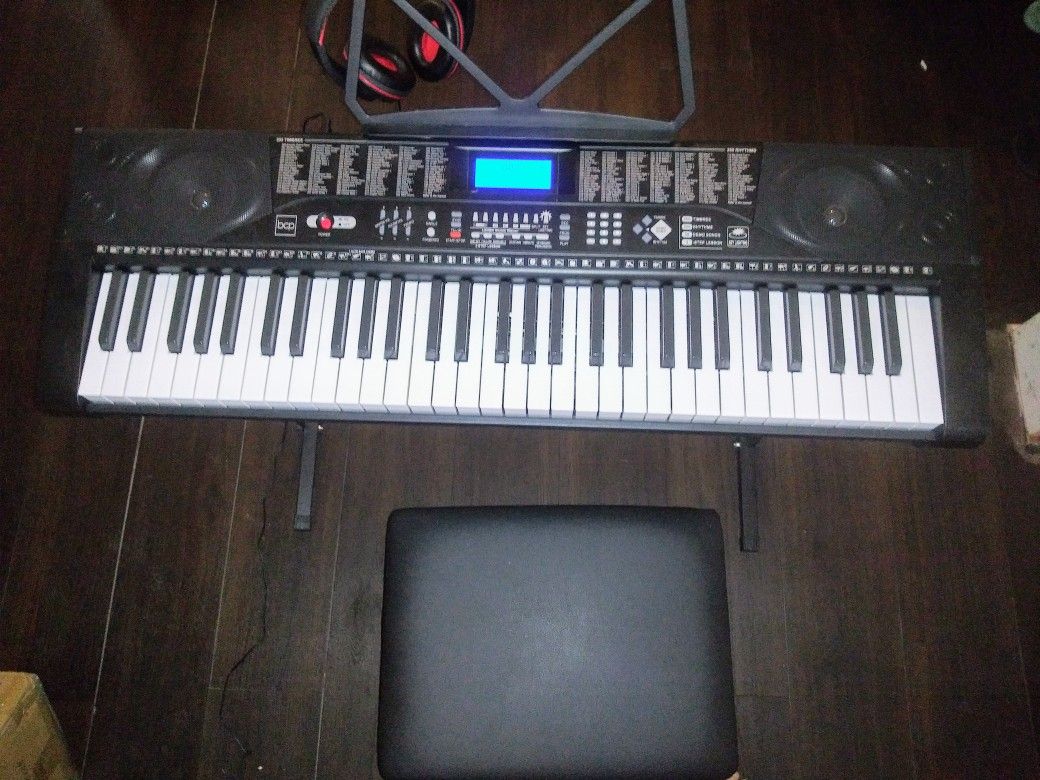 NEW. Teaching Keyboard / elect Piano