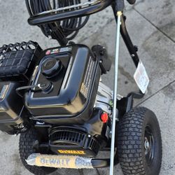 4400 Dewalt Power Washer Gas 