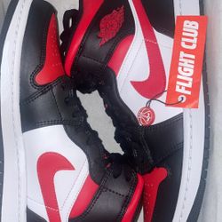 Jordan 1 Bred Toe- Size 8