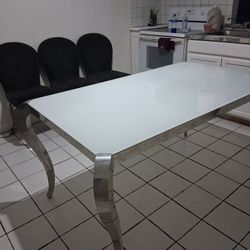  Dining Table And Five Chairs Black.