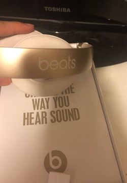 Beats solo witless 2 special edition gold