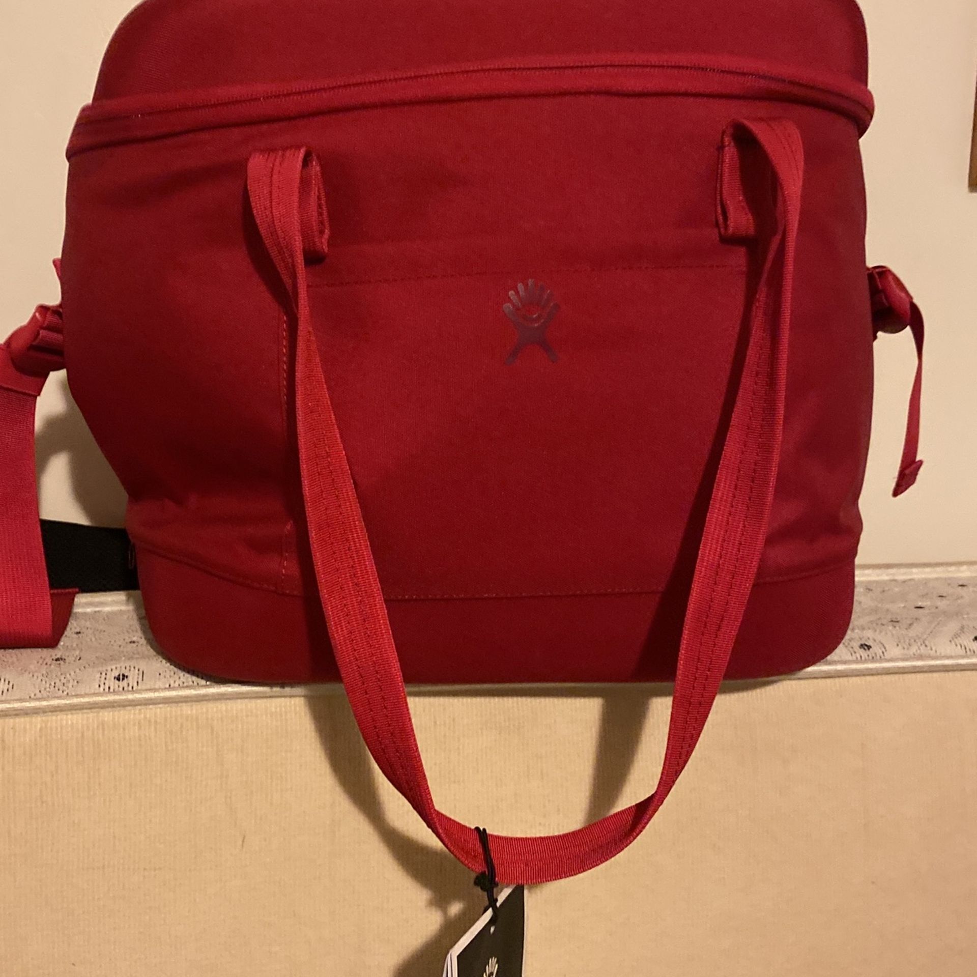 20 L Hydro Flask Cooler Brand New!