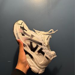 Balenciaga runners