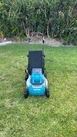Makita electric lawnmower