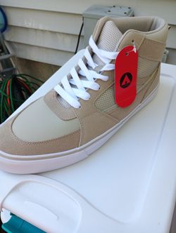 Mens airwalk Sz 13