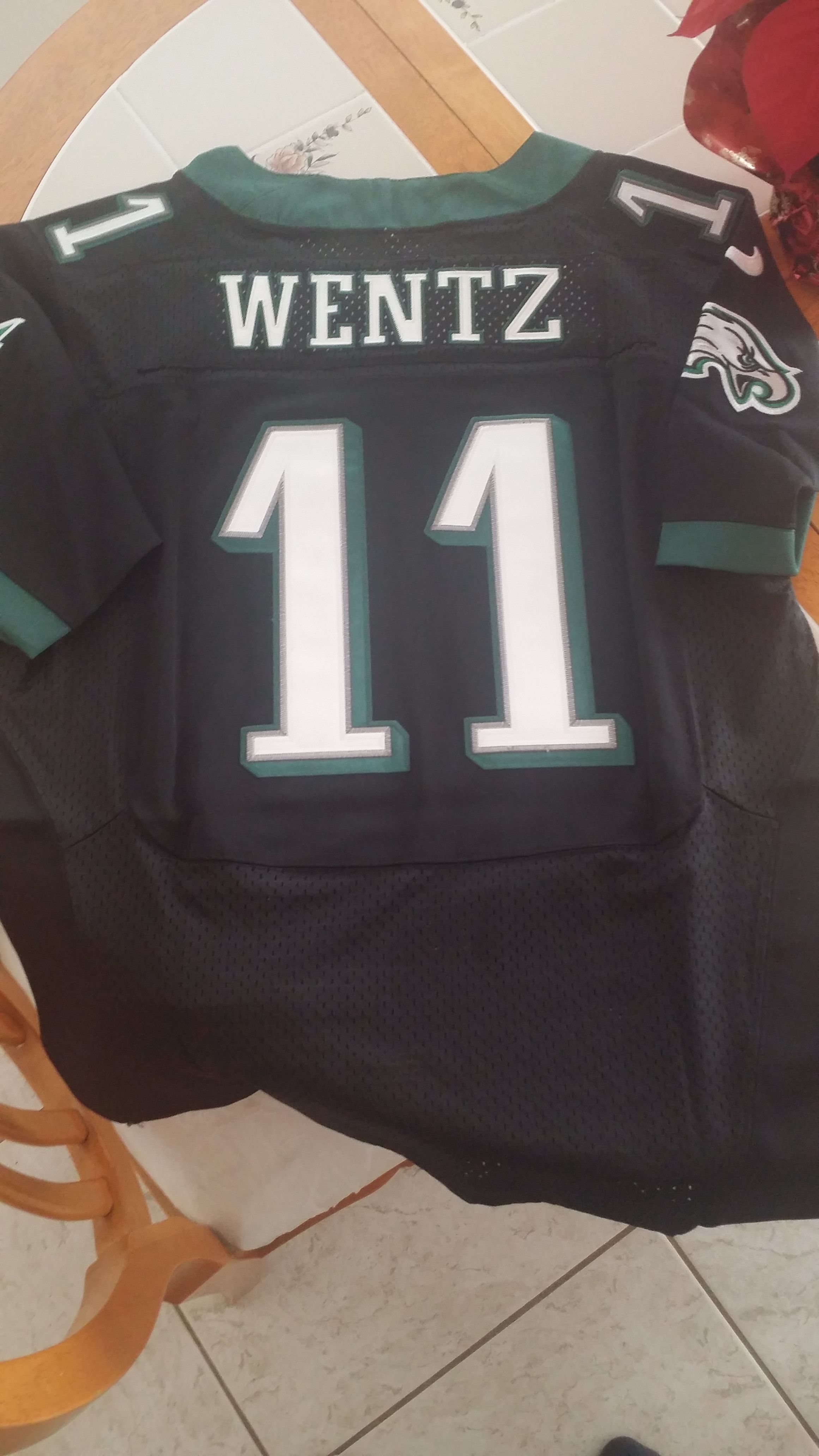 Medium carson wentz jersey eagles stiched New