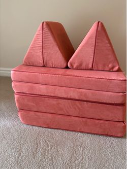 Nugget couch  June & January