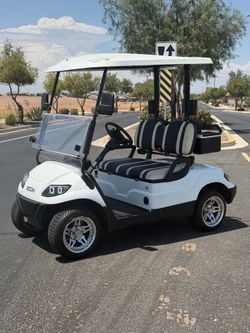 2023 ICON Lithium Golf Cart