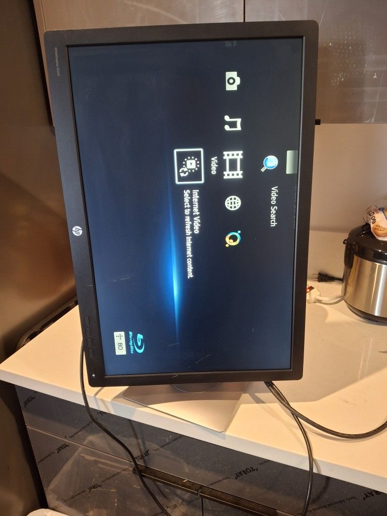 22" Monitor Multy Directions $50