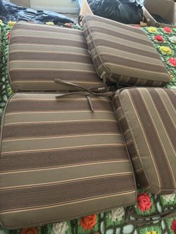 4 Patio Cushions 