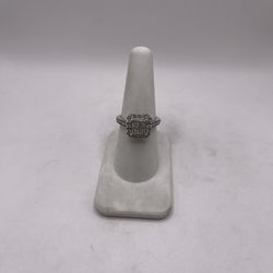 10kt Diamond Engagement Style Ring 