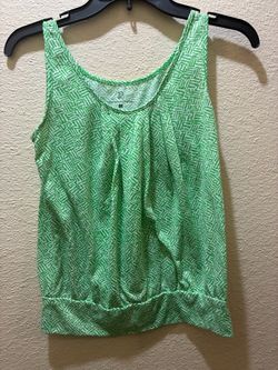 New York & Company Green Printed Tank Top