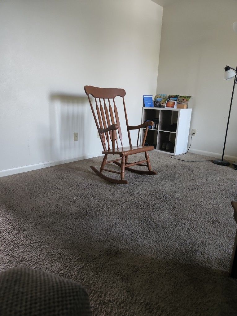 Rocking Chair 