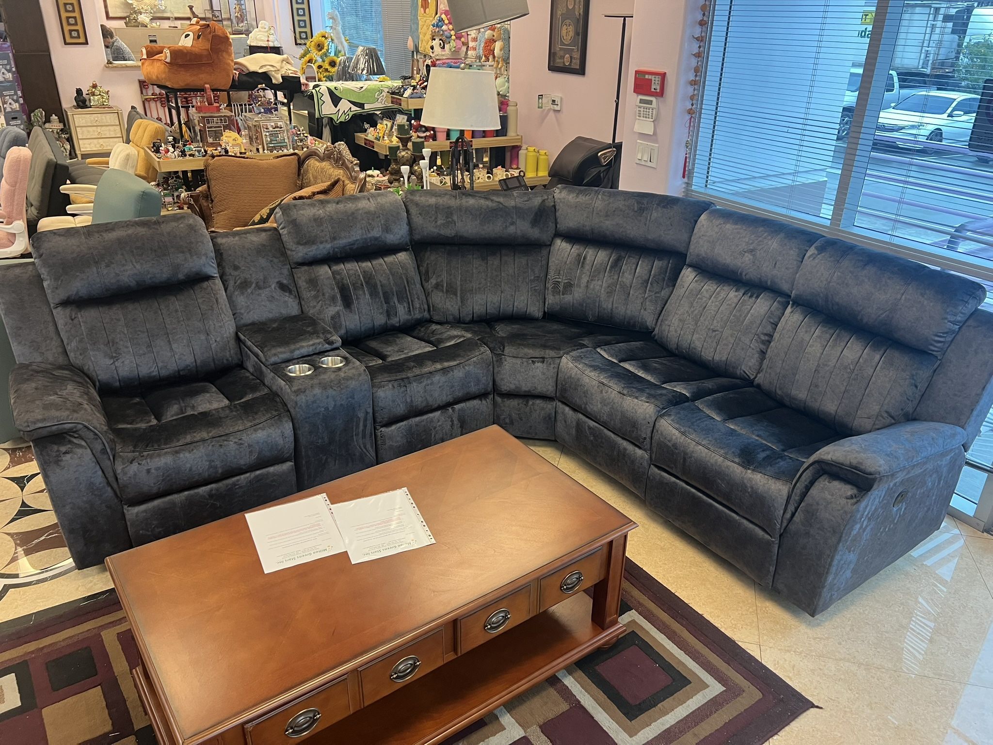 New 3 Reclining Sectional. Grey, Black Or Brown Velvet. 116x104x41H. Free Delivery!
