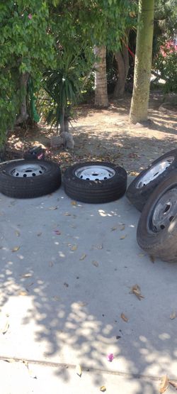 Cargo van steel wheels with 235/65R16