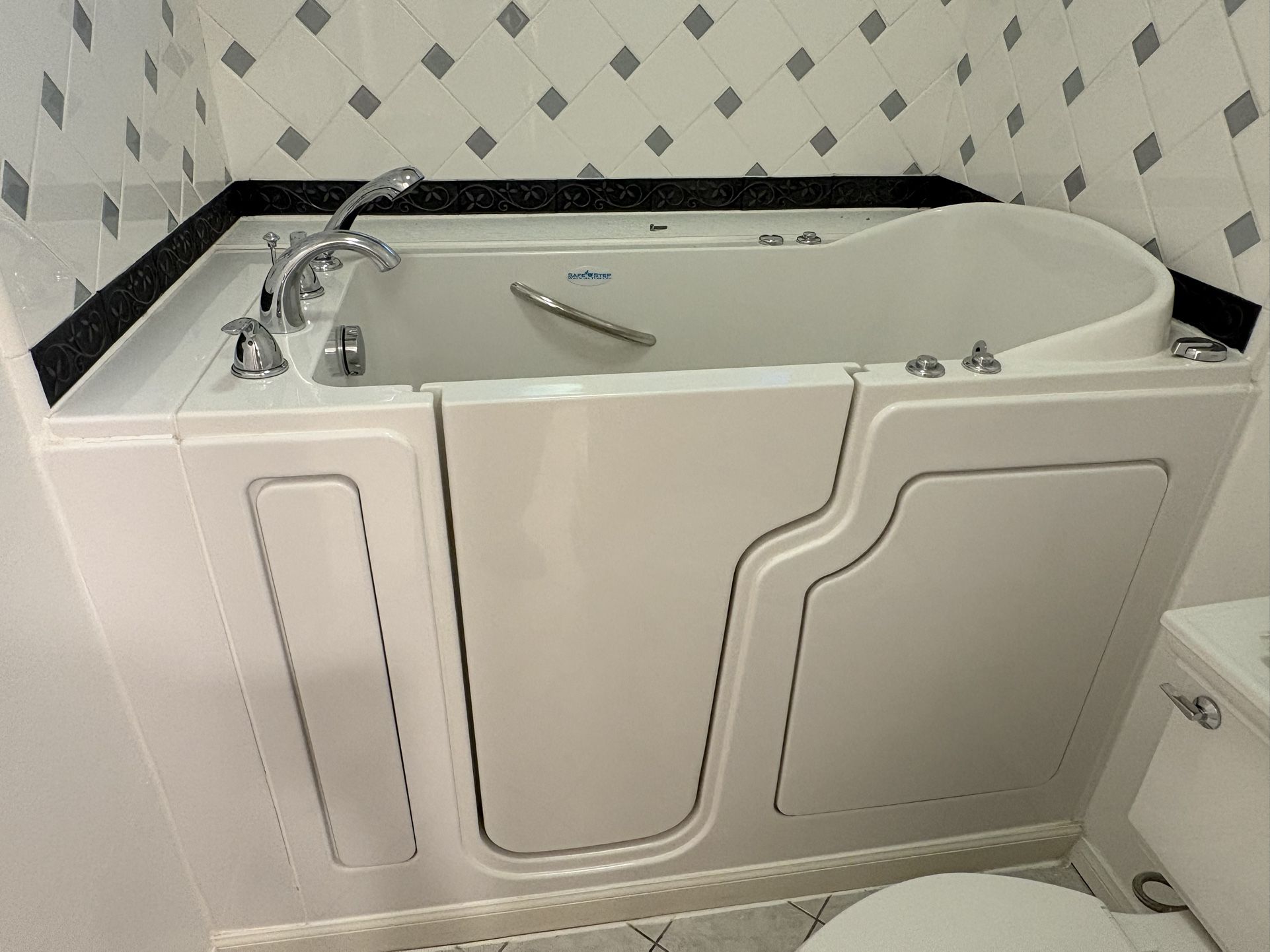 Handicap Bath