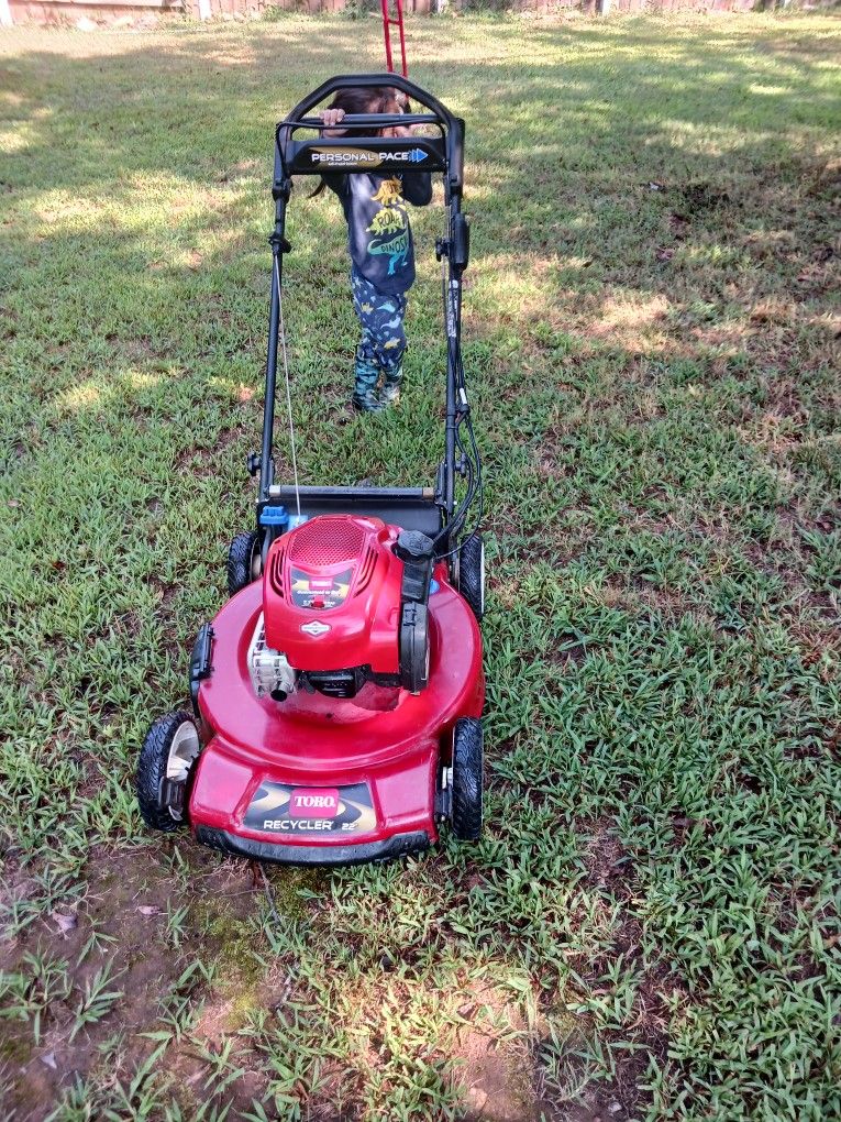 Toro SELF-PROPELLED Personal Space 163 Cc Electric Start With A Charger New Blade, Oil Change, Clean Air Filter Plus Two Air Filters
