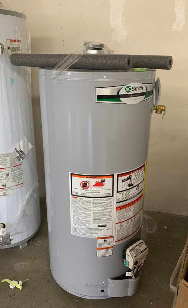 NEW AO SMITH WATER HEATER WITH WARRANTY 40 gallons TWL