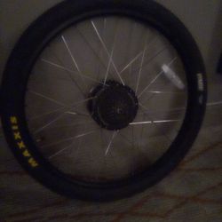 MAXXIS  Bike Tire And Wheel