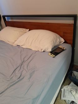 bed frame queen sized
