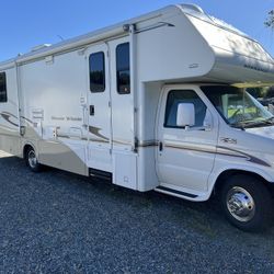 2003 Winnebago Minnie Winnie
