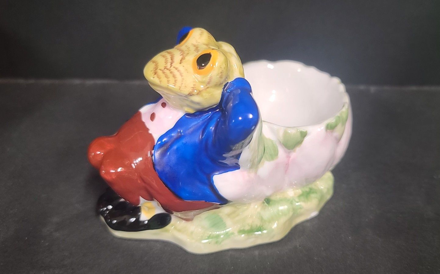 Vintage Fine Bone China Frog Egg Cup Elisabethan Staffordshire 